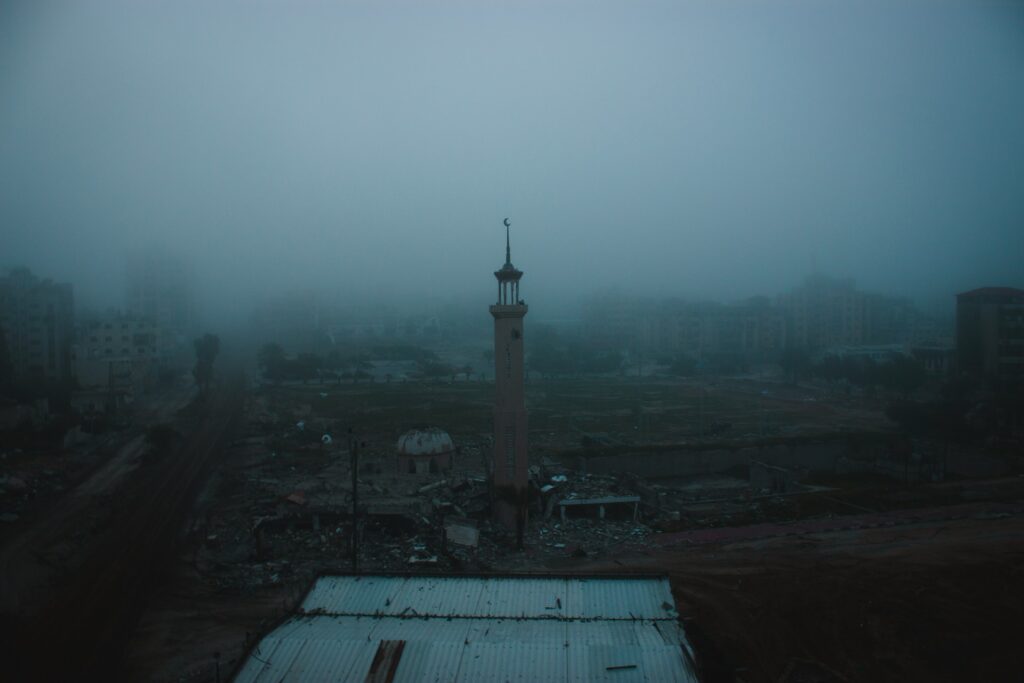 Sumua Gazan yllä